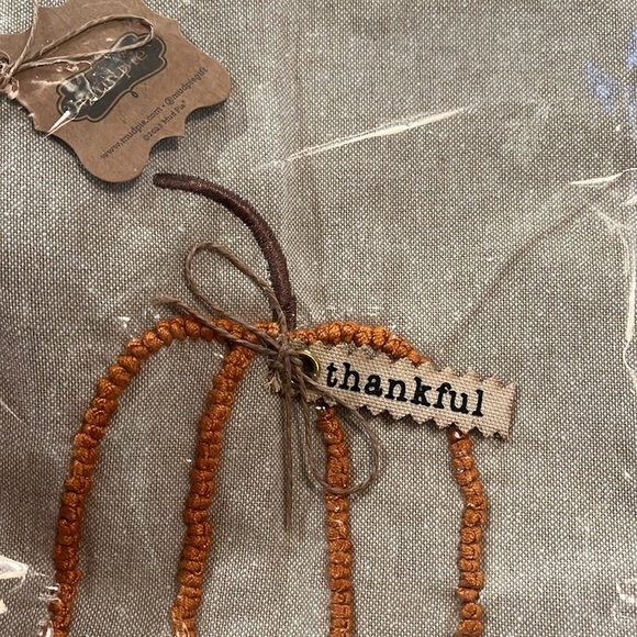 Mud Pie Pumpkin Fall Knotted Towel/NWT - Picture 4 of 6